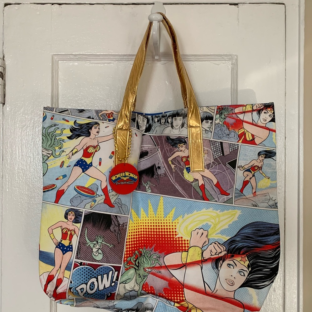MAC Exclusive Limited Edition Wonder Woman Tote